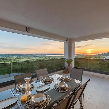 Suton Zadarvillas Podvršje