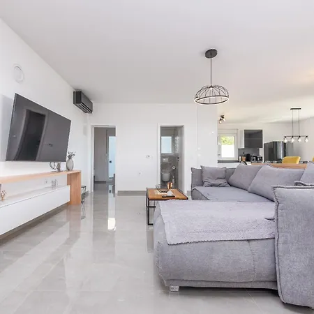 Suton Zadarvillas * Podvršje