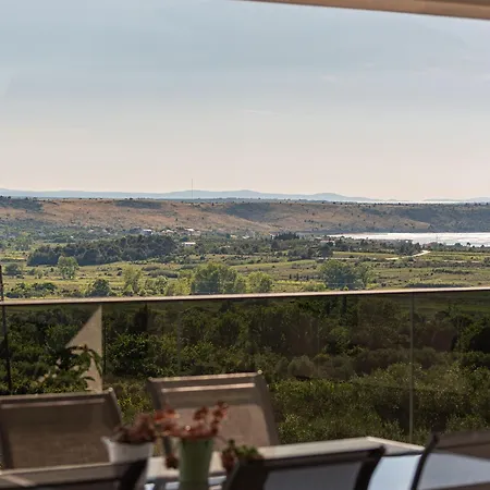 ヴィラ Suton Zadarvillas Podvršje