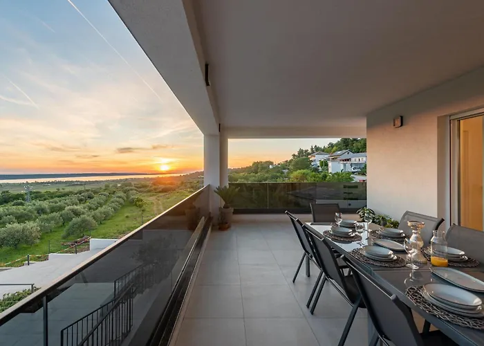 Suton Zadarvillas *