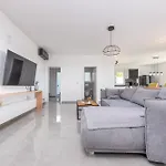 Suton Zadarvillas * Podvrsje
