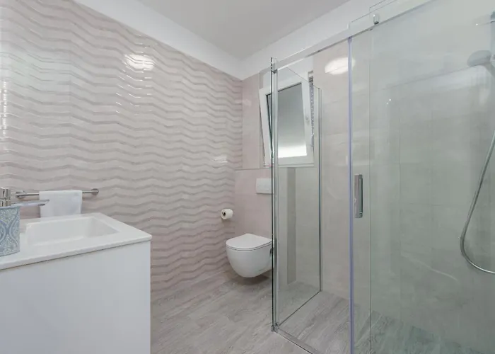 Suton Zadarvillas Podvrsje