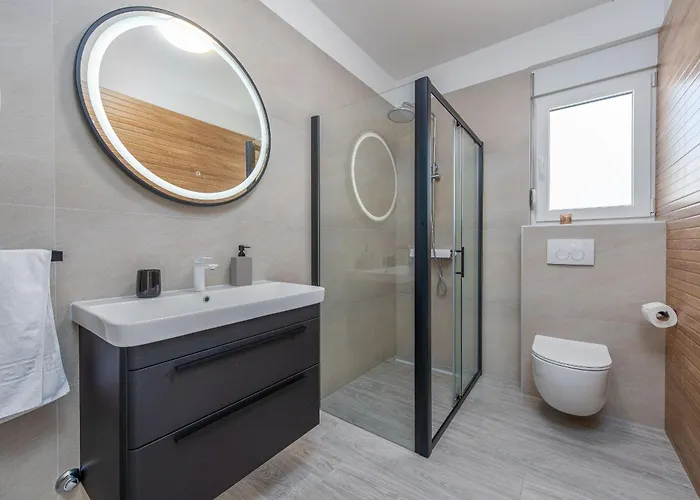 Suton Zadarvillas * Podvrsje