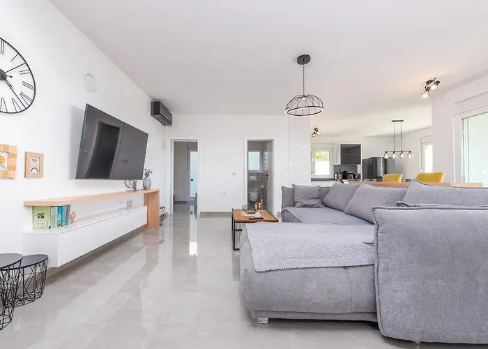 Suton Zadarvillas * Podvrsje