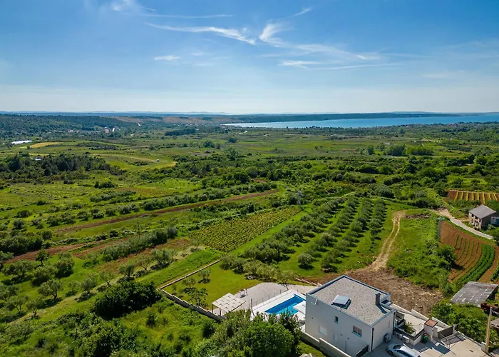 Suton Zadarvillas Вилла *